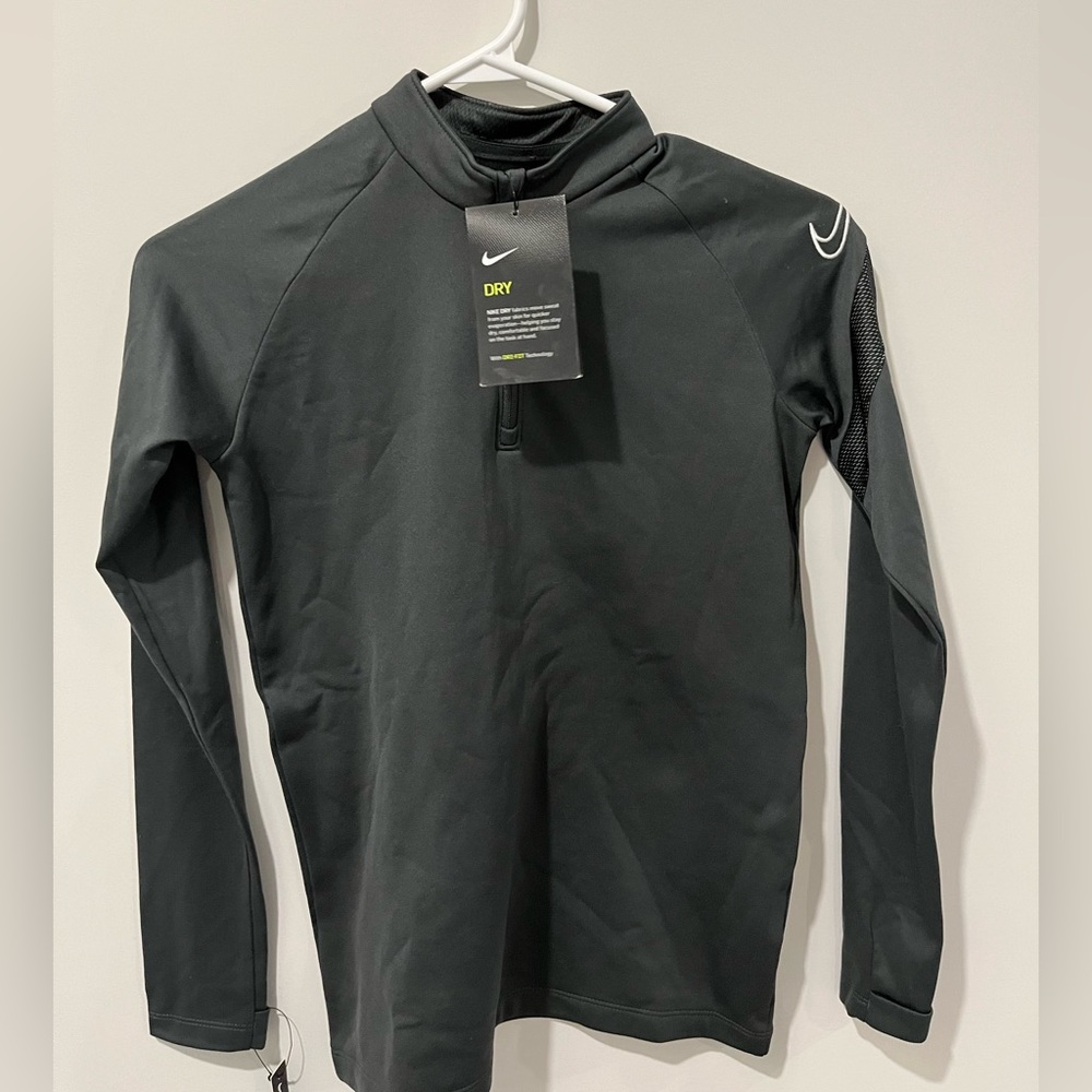 Nike Active Dry Fit Sweater NWT